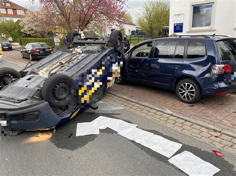 unfall ense heute|Schwerer Unfall in Ense: Lieferdienst kollidiert mit Verkaufs。